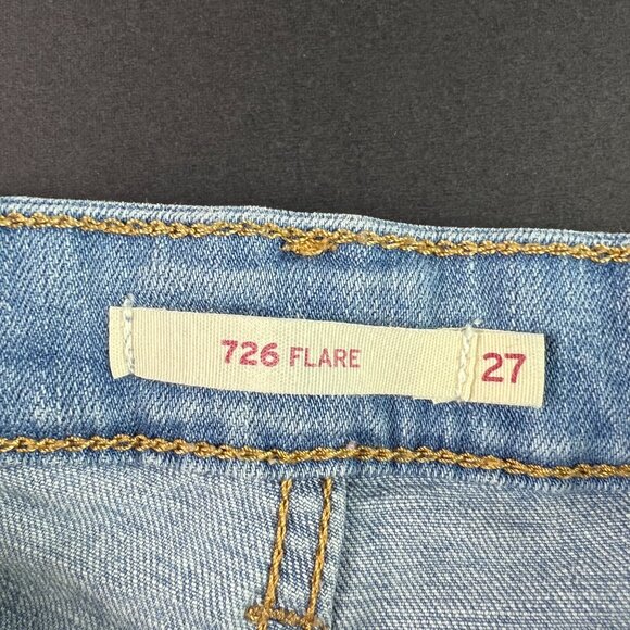 Levi's Jeans Womens 26x30* 726 Flare Mid Rise Blue Faded Distressed Denim Tag 27 - Picture 7 of 16